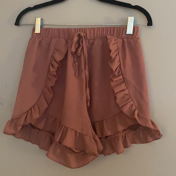 Dusty Rose Ruffle Shorts - Picture 7 of 7